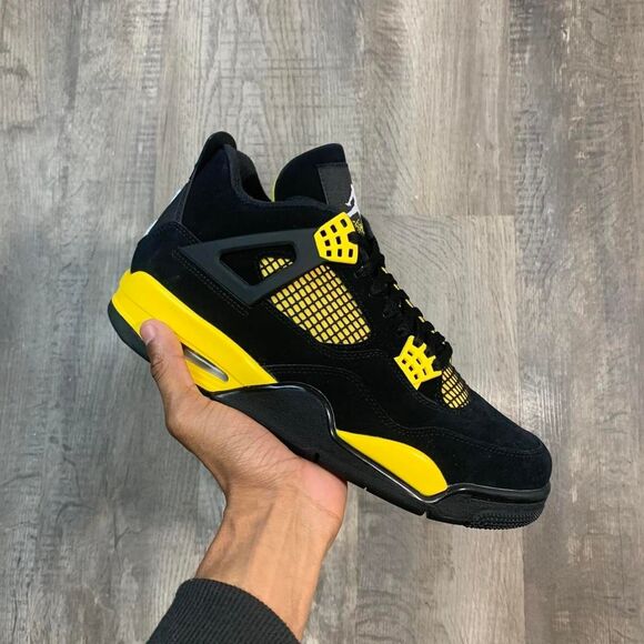 Jordan Men\'s Black and Yellow Trainers main image 5